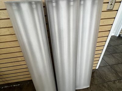 48” double bulb light