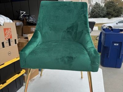 lot of 2 new green Chairs