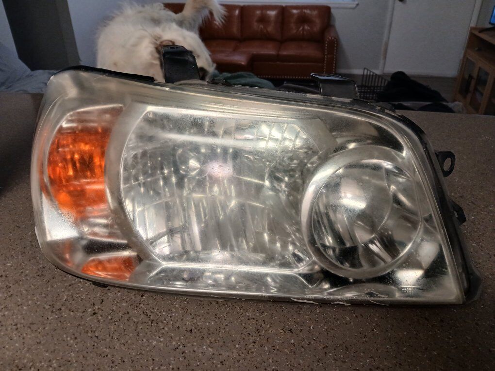 OEM 04-07 Toyota Highlander Headlight Assembly