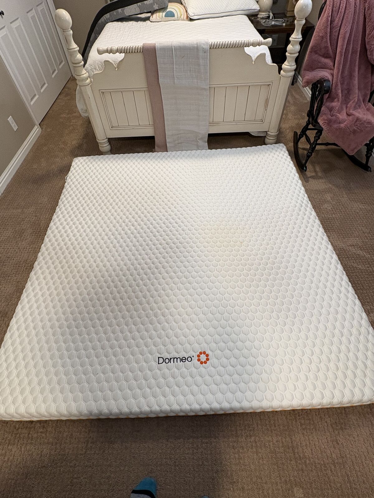 king size mattress topper (Like new)
