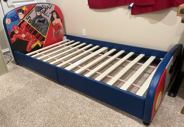 Batman, Superman, Wonder Woman, Flash DC Comics Justice League upholstered twin bed for Children