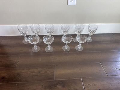Elegant Vintage Diamond Cut Crystal Clear Champagne Coupe & Wine Glasses - Set of 10