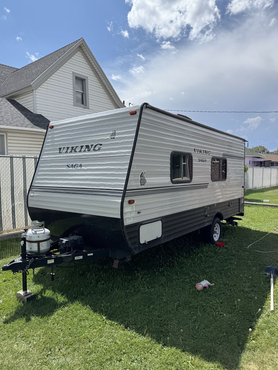 2018 Forest River Viking Saga Travel Trailer