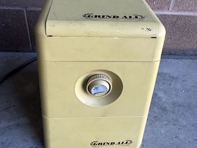 Vintage Grind Mill Grind All Wheat Grinder