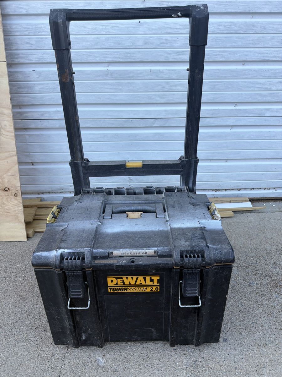 DEWALT ToughSystem 2.0 Mobile Tool Storage Box with Handle