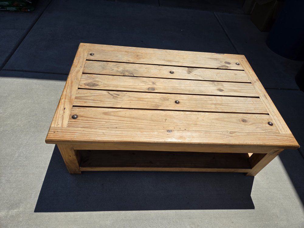 Pine Coffee Table & End Table