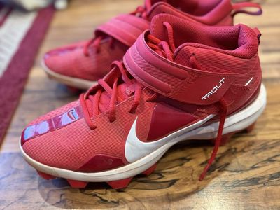 Nike Trout Red Baseball Cleats Size 9.5