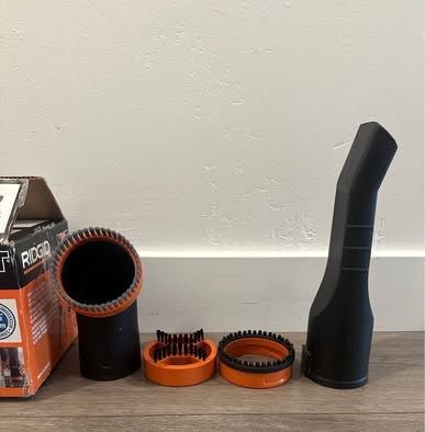 Ridged vacuum attachments