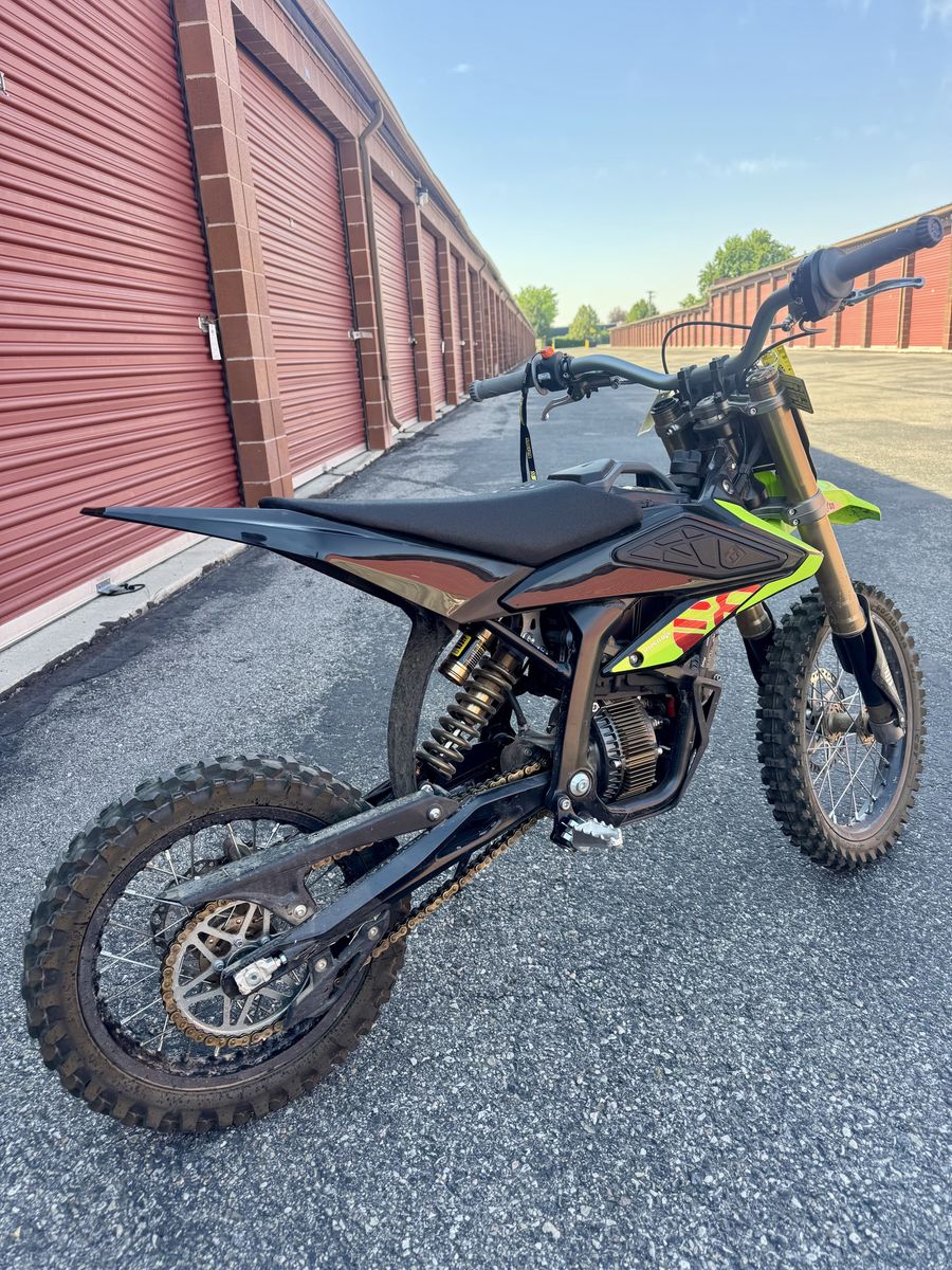 2025 Like New Surron Hyper Bee