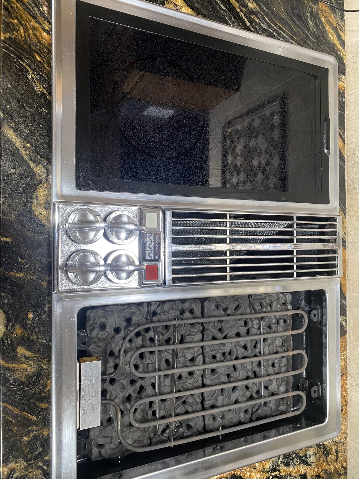 27 inch Jenn air downdraft cooktop