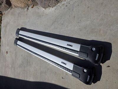Thule AeroBlade Edge Roof Rack Crossbars