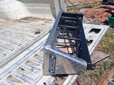 Tire chain holder