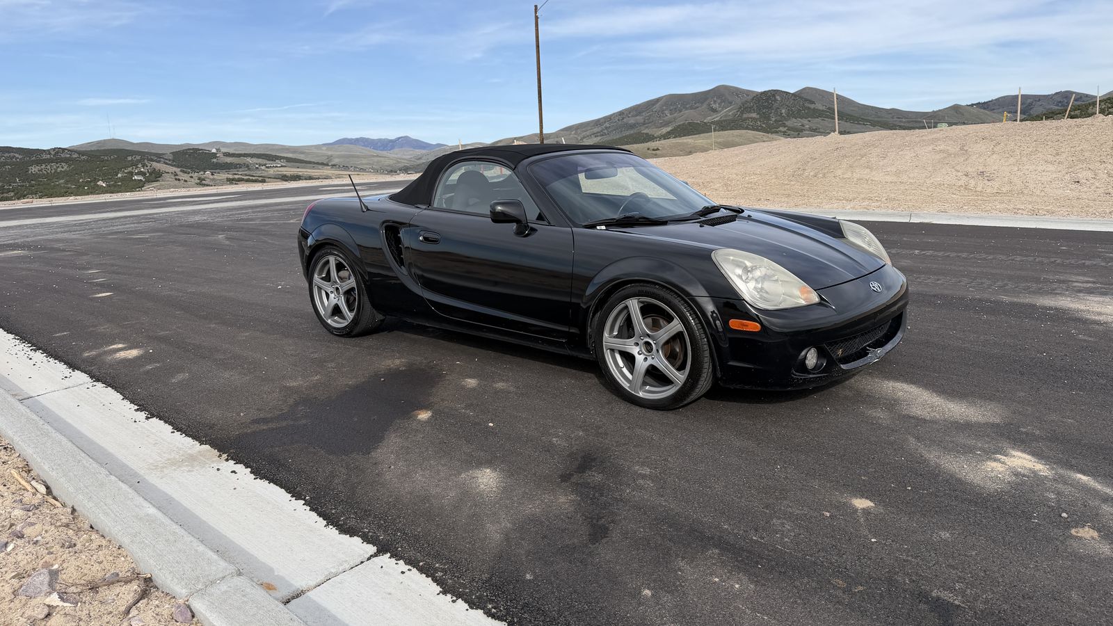 2003 Toyota MR2 Spyder Base