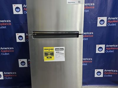 Whirlpool Refrigerator - Top Freezer Fridge - 28 inch wide - 18 CuFt