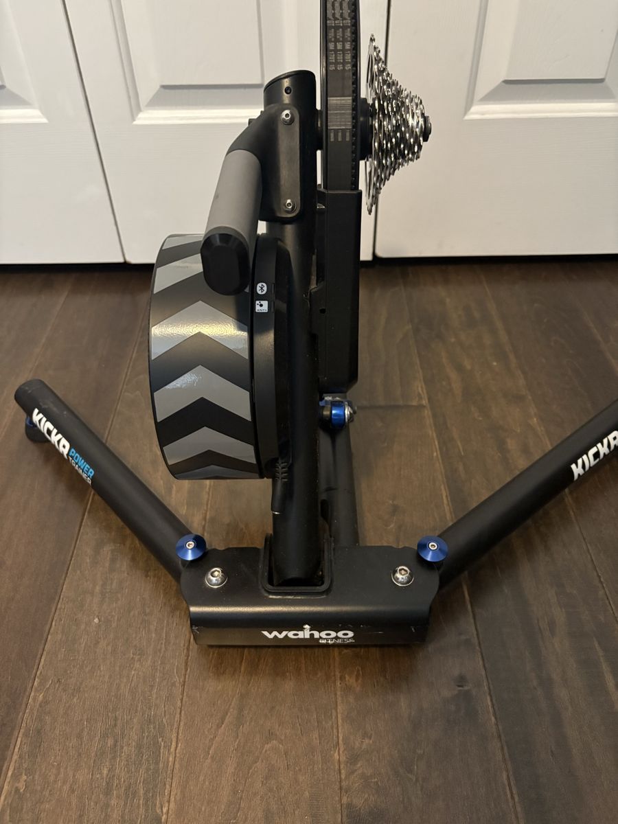 Wahoo KICKR Power Trainer Smart Indoor Bicycle Exercise Trainer V2