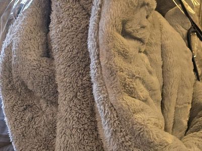 Very heavy and soft oversized king comforter