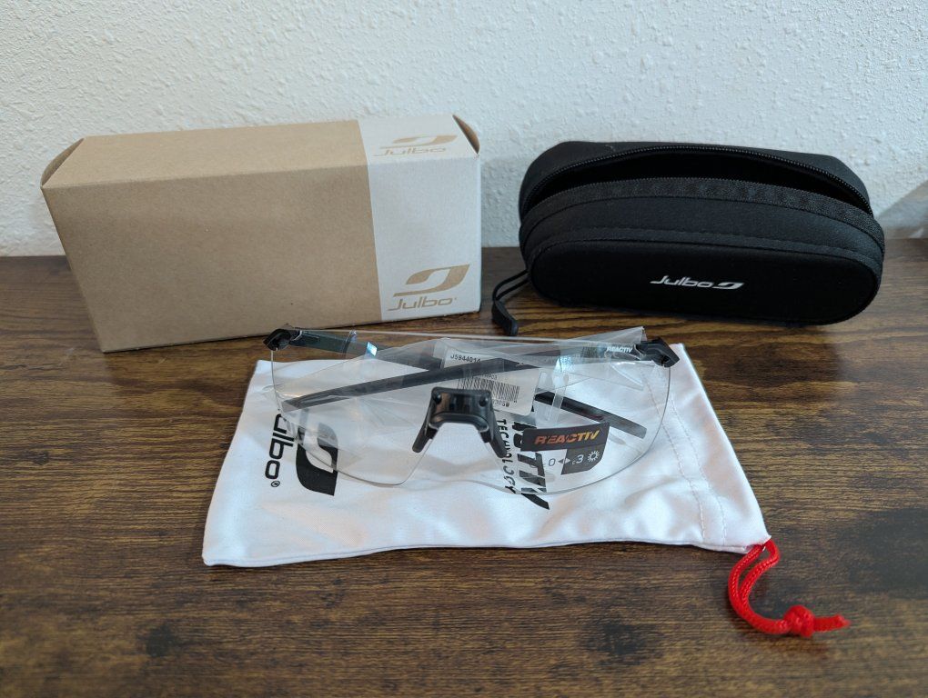 Julbo Faster Sunglasses - Black - Photochromatic