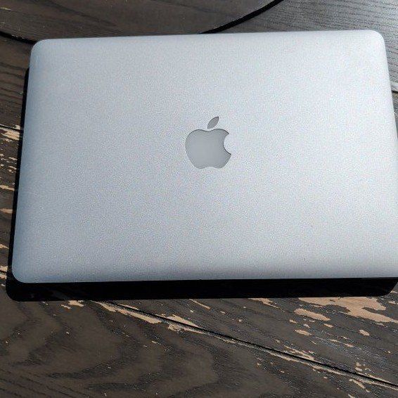 MacBook Pro A1502