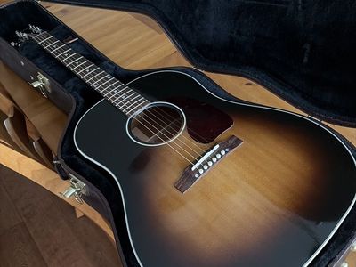 Gibson J45 Acoustic Guitar