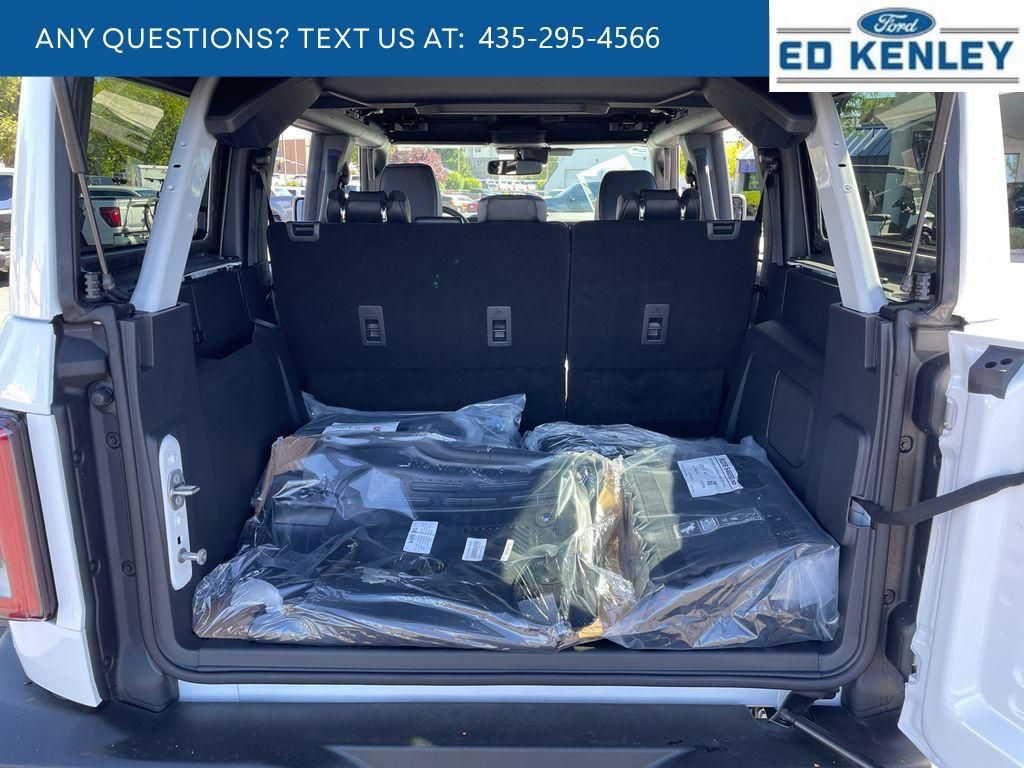 Main image 32