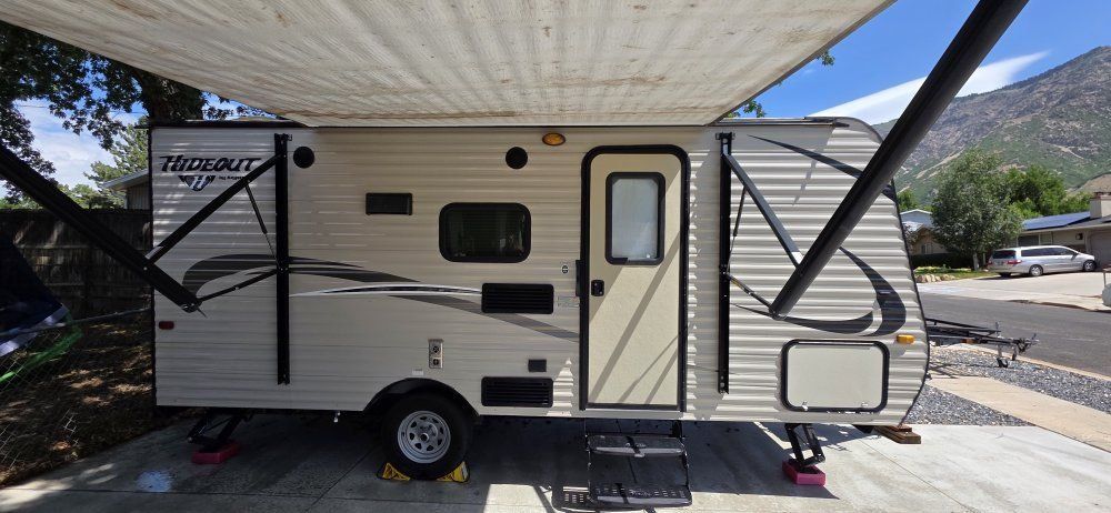 2017 Keystone Hideout