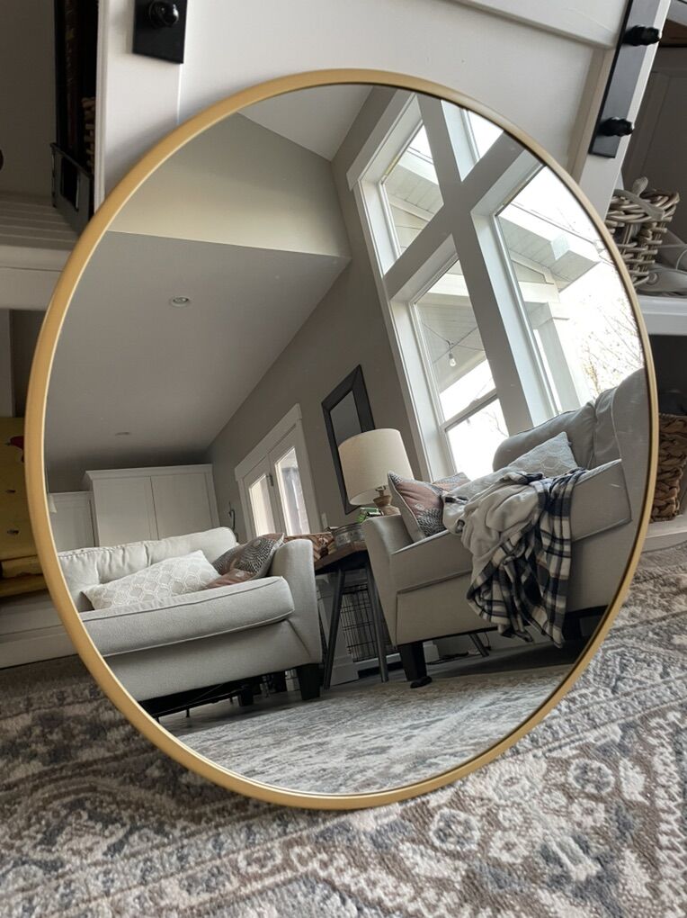 28 inch gold tone round mirror