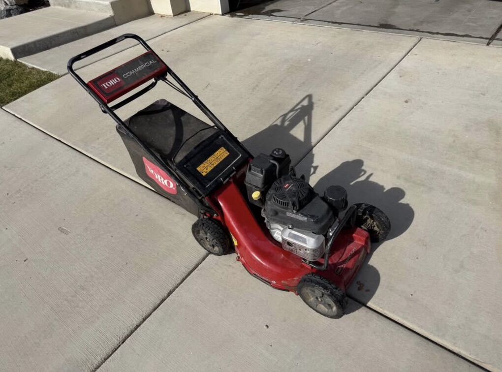 Toro Commerical Lawn Mower