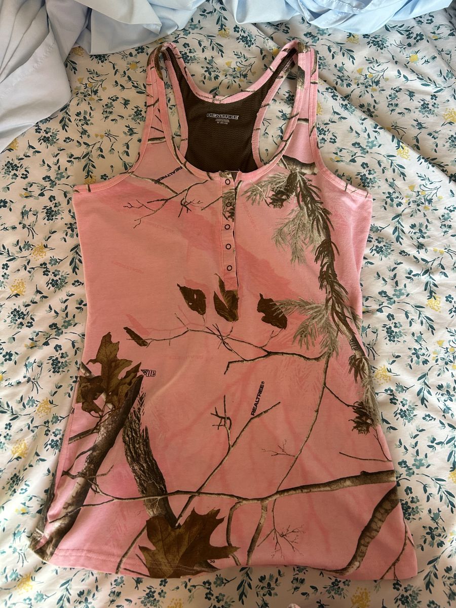 Realtree pink camo tank