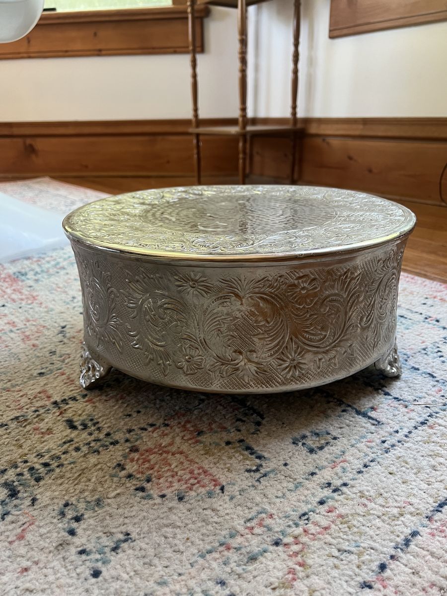 Large Silver Metal Embossed Cake Stand