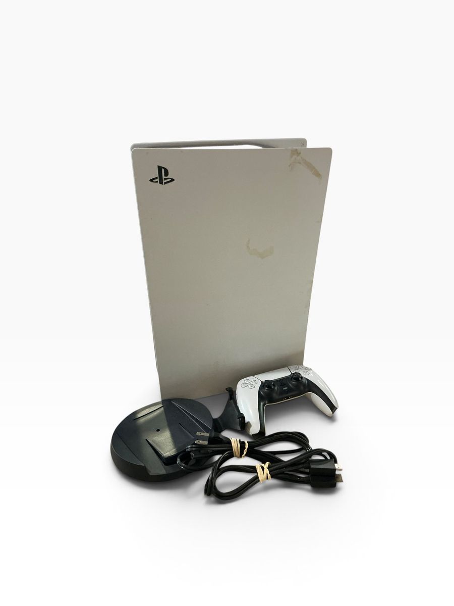Sony PlayStation 5 PS5 Console with Controller and Accessories E75014577
