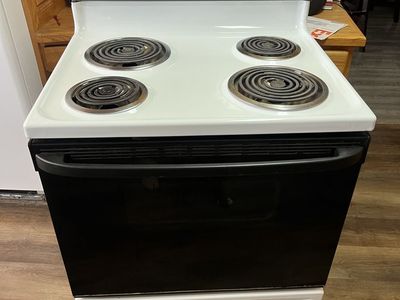 Hotpoint Oven/ Stove