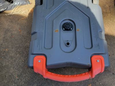 Camco Rhino 15 gallon Tote