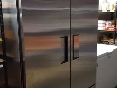 Commercial TRUE Refrigerator Double Door Stainless Steel Reach-In (TS-49-HC)