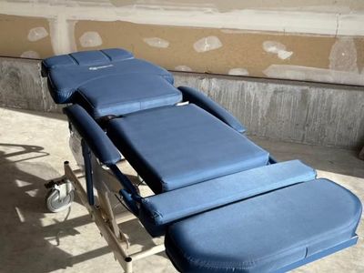 Human Care Barton H250 convertible chair