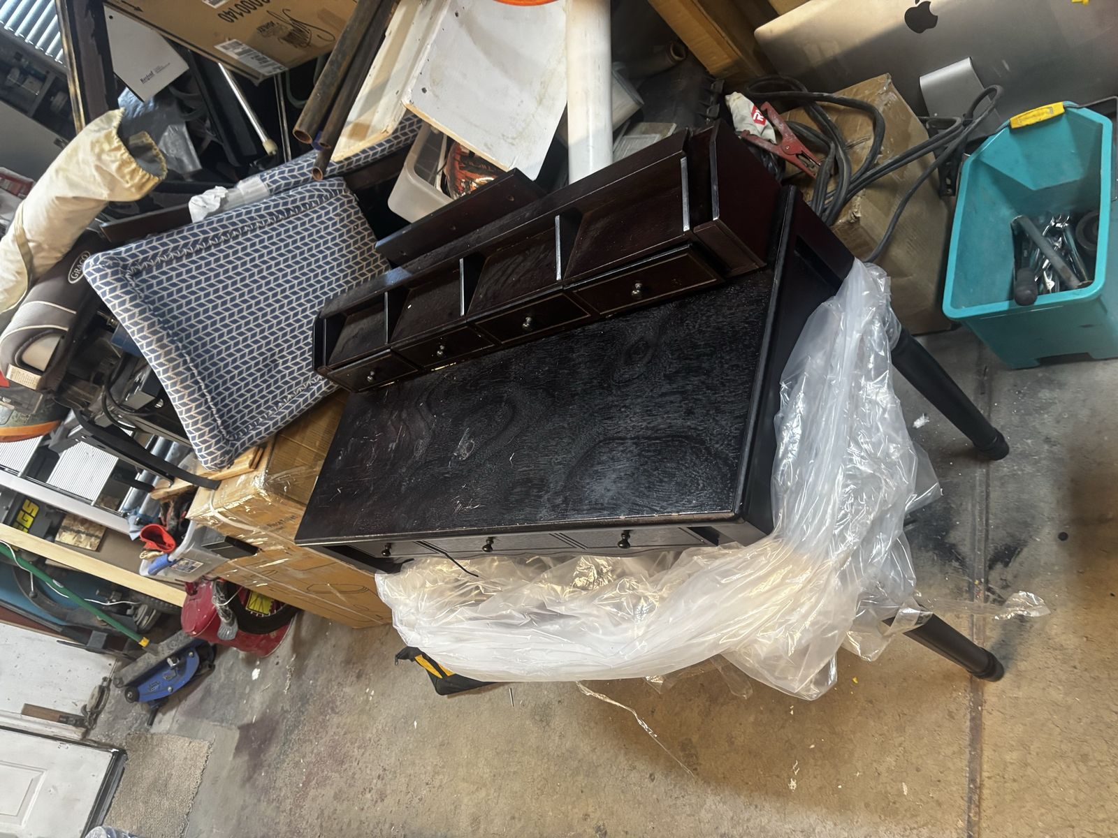 Main image 6