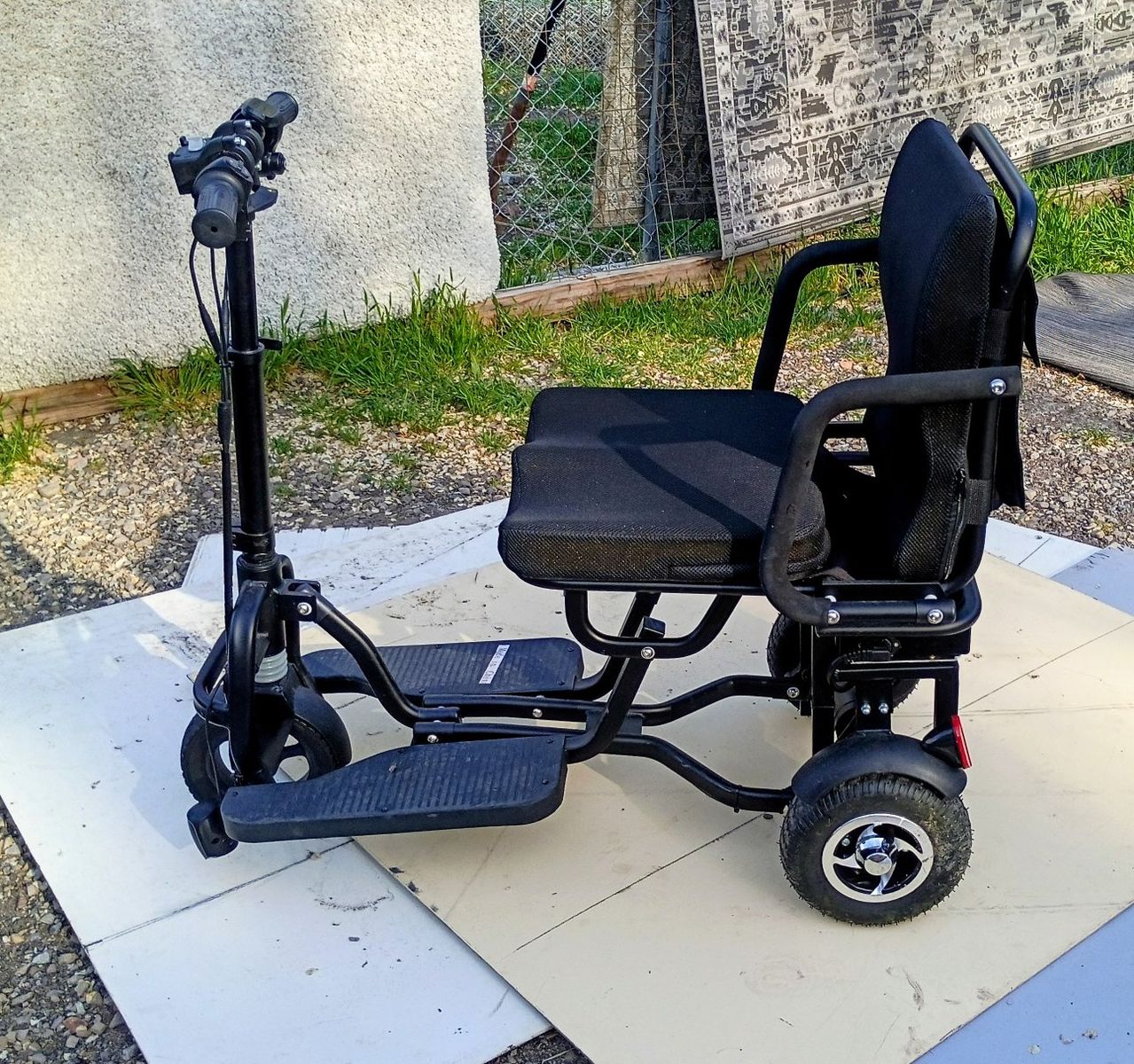 mobile electric scooter