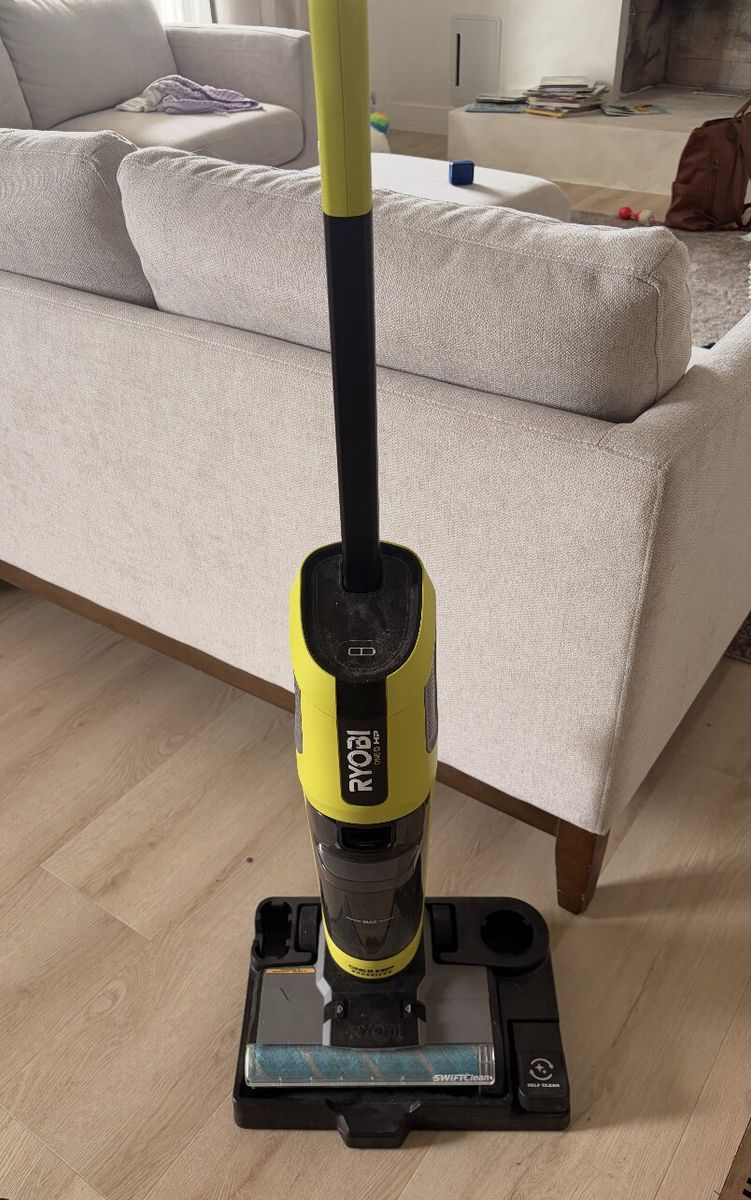 RYOBI ONE+ HP Cordless Wet/Dry Vacuum Floor Cleaner