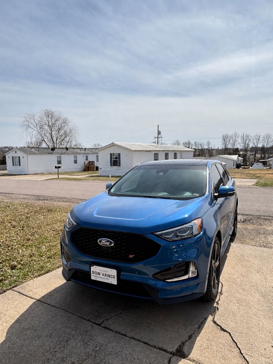 2019 Ford Edge ST
