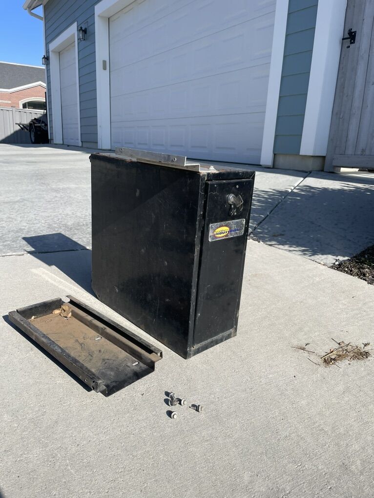 Toolbox (Truck Bed)