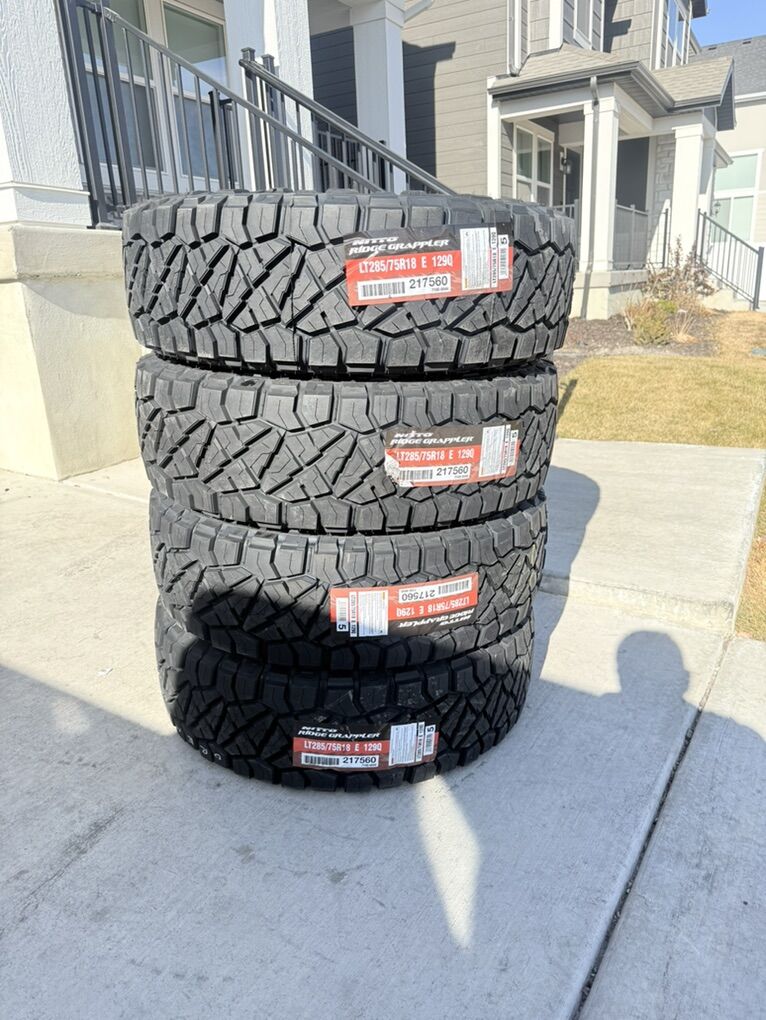 285/75R18 Nitto ridge grappler 10 ply tires