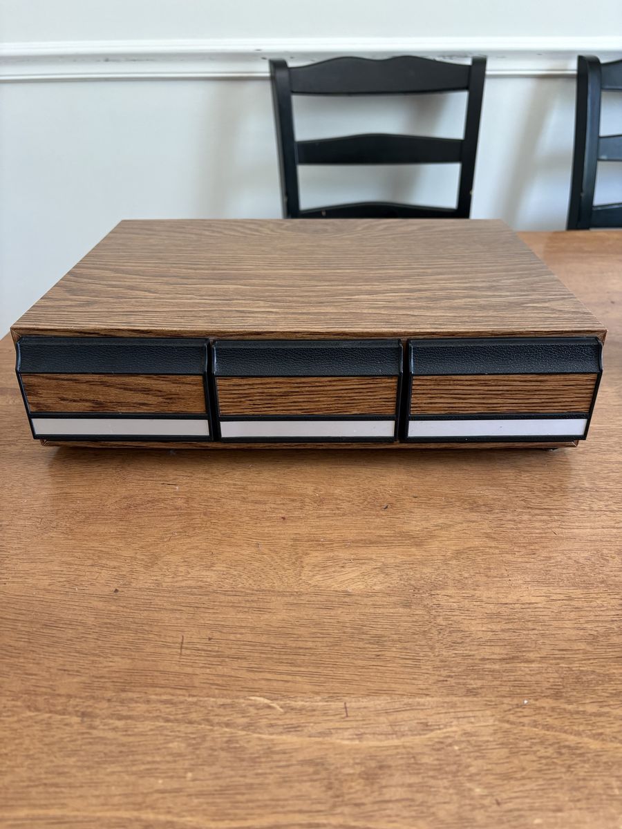 Cassette tape holder