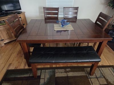 Dining room table