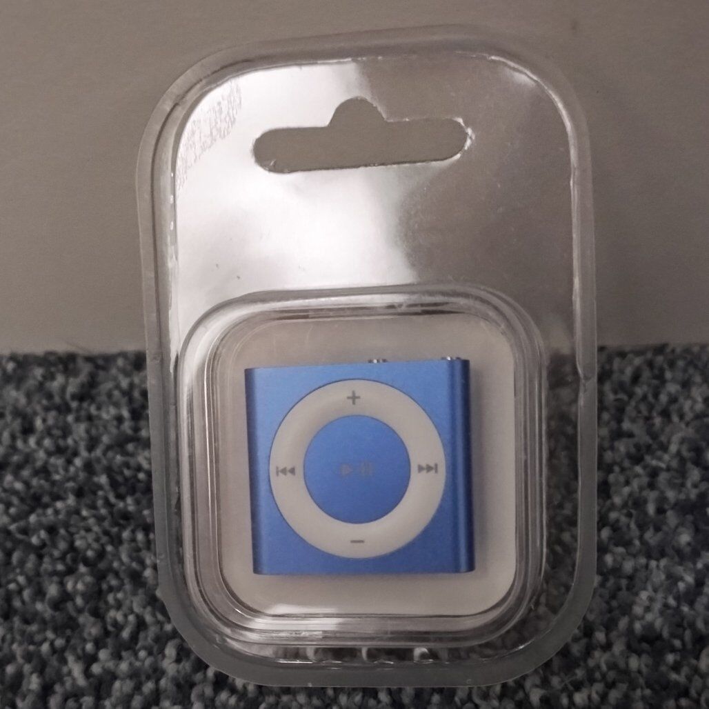 Apple iPod Shuffle 4th Gen. 2GB Brand New