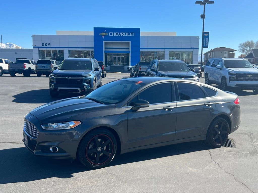 2016 Ford Fusion SE
