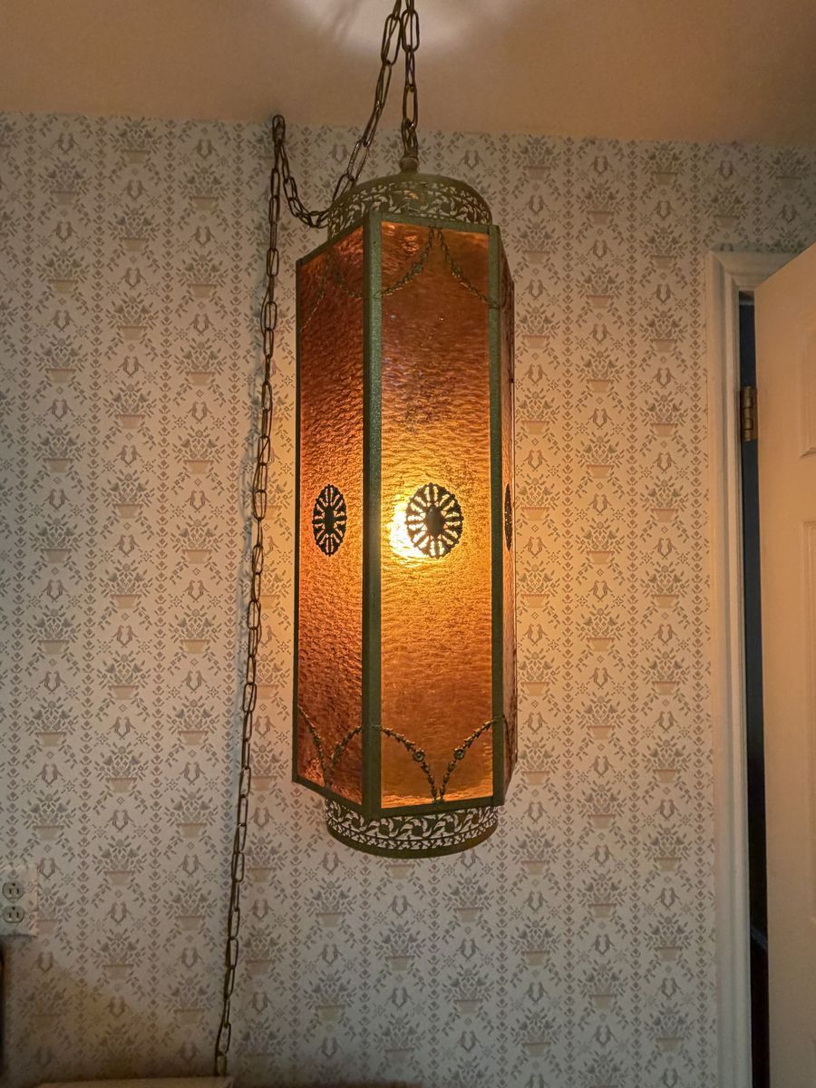 Vintage Mid-Century Hollywood Regency Amber Glass Hanging Swag Lamp $250 cash/venmo 