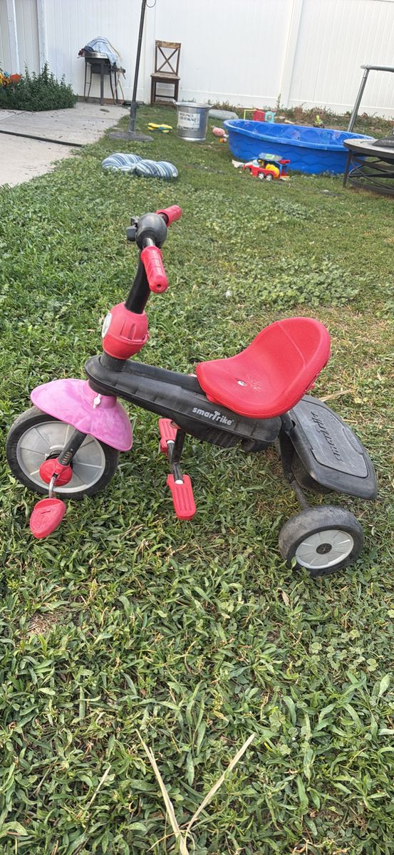 smarTrike Kids Tricycle - Red/Black/Pink Toddler Trike