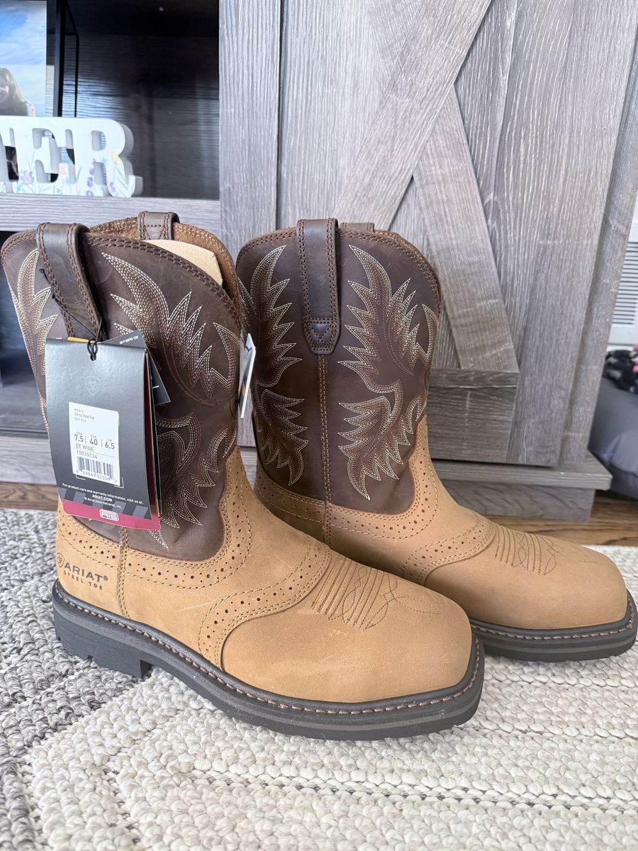 Ariat Workhog Boots; Brown ; Mens Size 7.5 EE Brand New No box