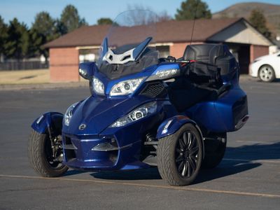 2013 Can-Am Spyder RT-S