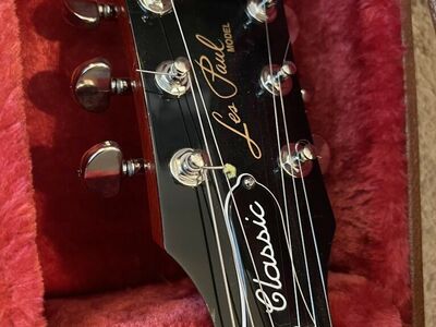 Like New Gibson Les Paul Classic