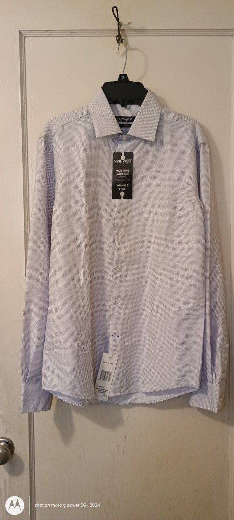 new with tags Nine West Long sleeve dress shirt